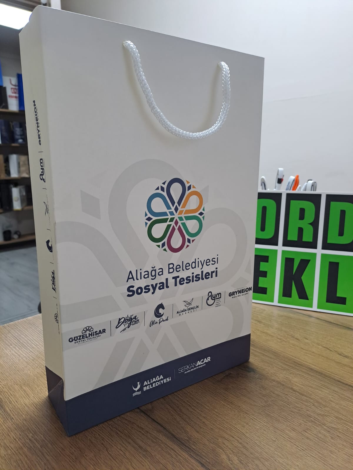 Baskılı Karton Çanta - 11